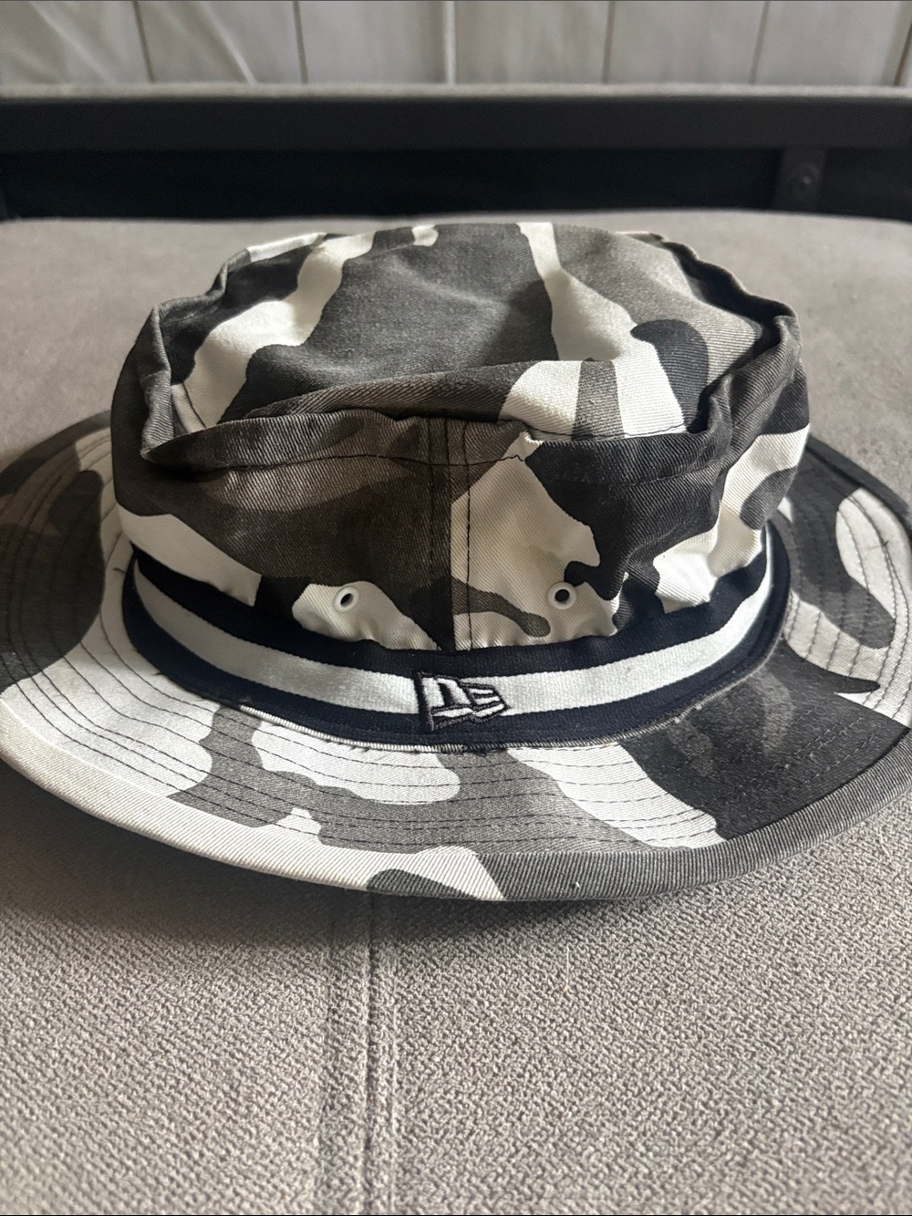 New Era Men's Camo Bucket Hat - Gray & White - Picture 2 of 4